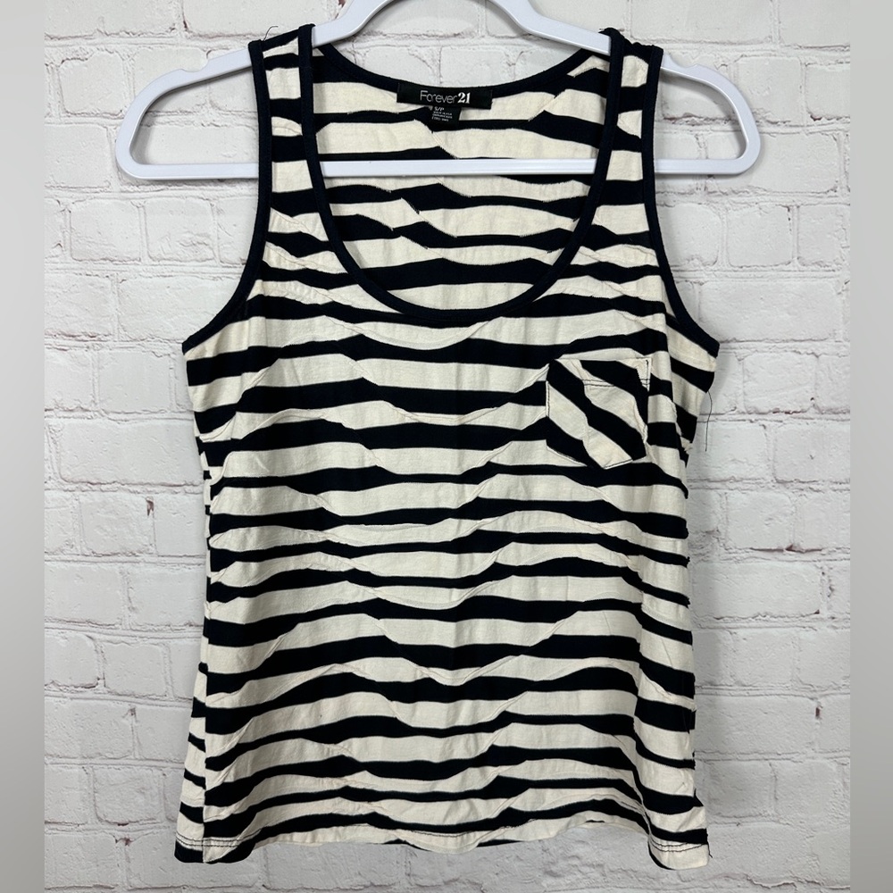 FOREVER 21 Navy White Textured Layered Cotton Pocket Tank Top Sleeveless Sz S